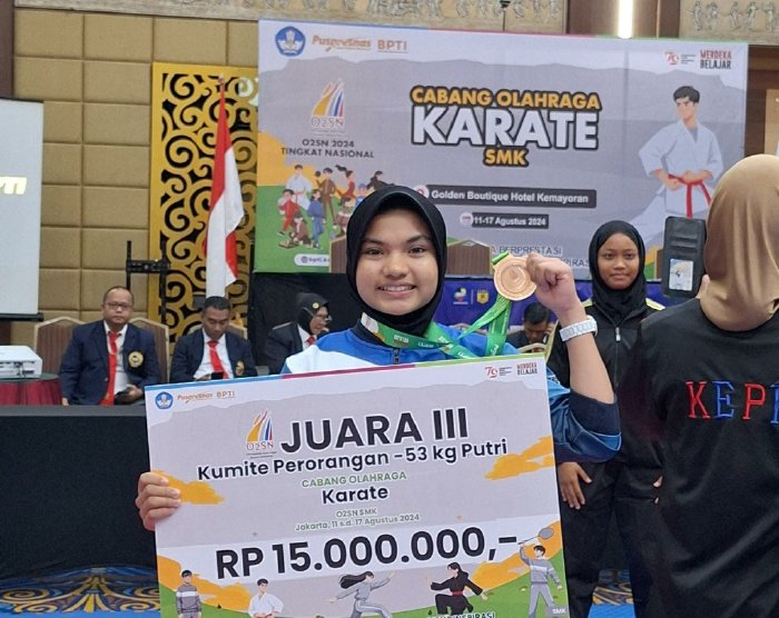 Salsabila Rizqina Siswi SMK Negeri 1 Banda Aceh Raih Juara 3 Ajang O2SN Nasional 2024