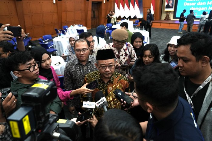 Mendikdasmen Bahas Strategi Peningkatan Mutu dan Akses Pendidikan Bersama Media Mendikdasmen Bahas Strategi Peningkatan Mutu dan Akses Pendidikan Bersama Media