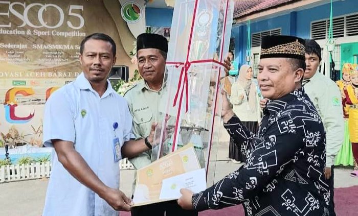 SMAN Unggul Harapan Persada Raih Juara Umum AESCO Ke-V